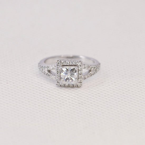 Load image into Gallery viewer, Ready To Ship Dazzle Moissanite Ring Online at Fiona Diamonds
