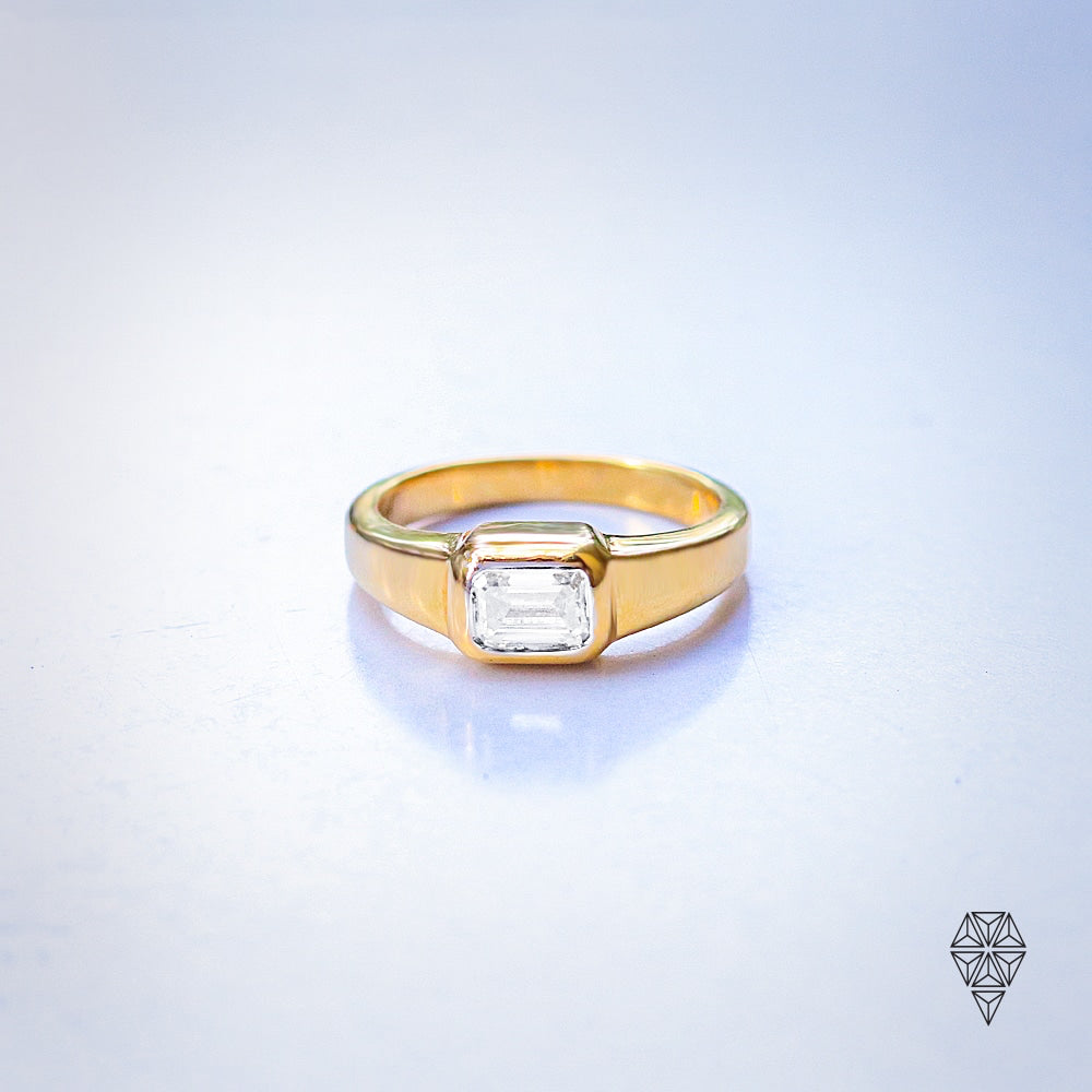 Load image into Gallery viewer, Ready To Ship Bennett Moissanite Ring Online at Fiona Diamonds
