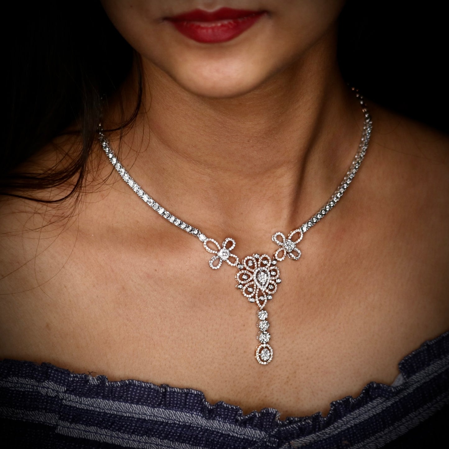 Load image into Gallery viewer, Fiona Diamonds , Diamond Necklace , Pressure Setting  Diamond Set
