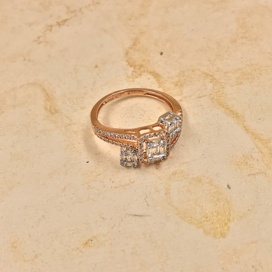 Load image into Gallery viewer, Eccentric real diamond ring
